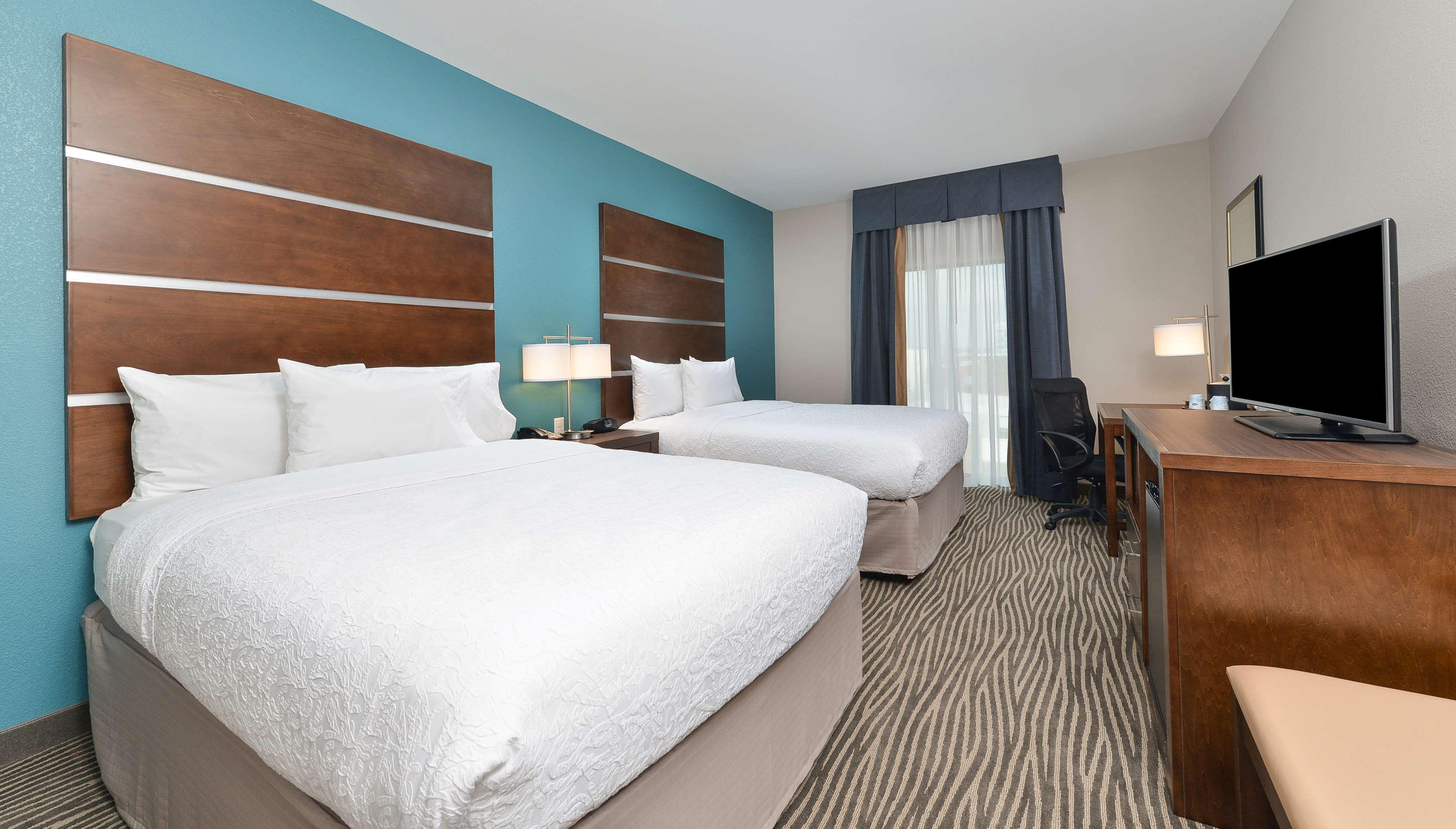 Hampton Inn & Suites Des Moines Downtown Εξωτερικό φωτογραφία