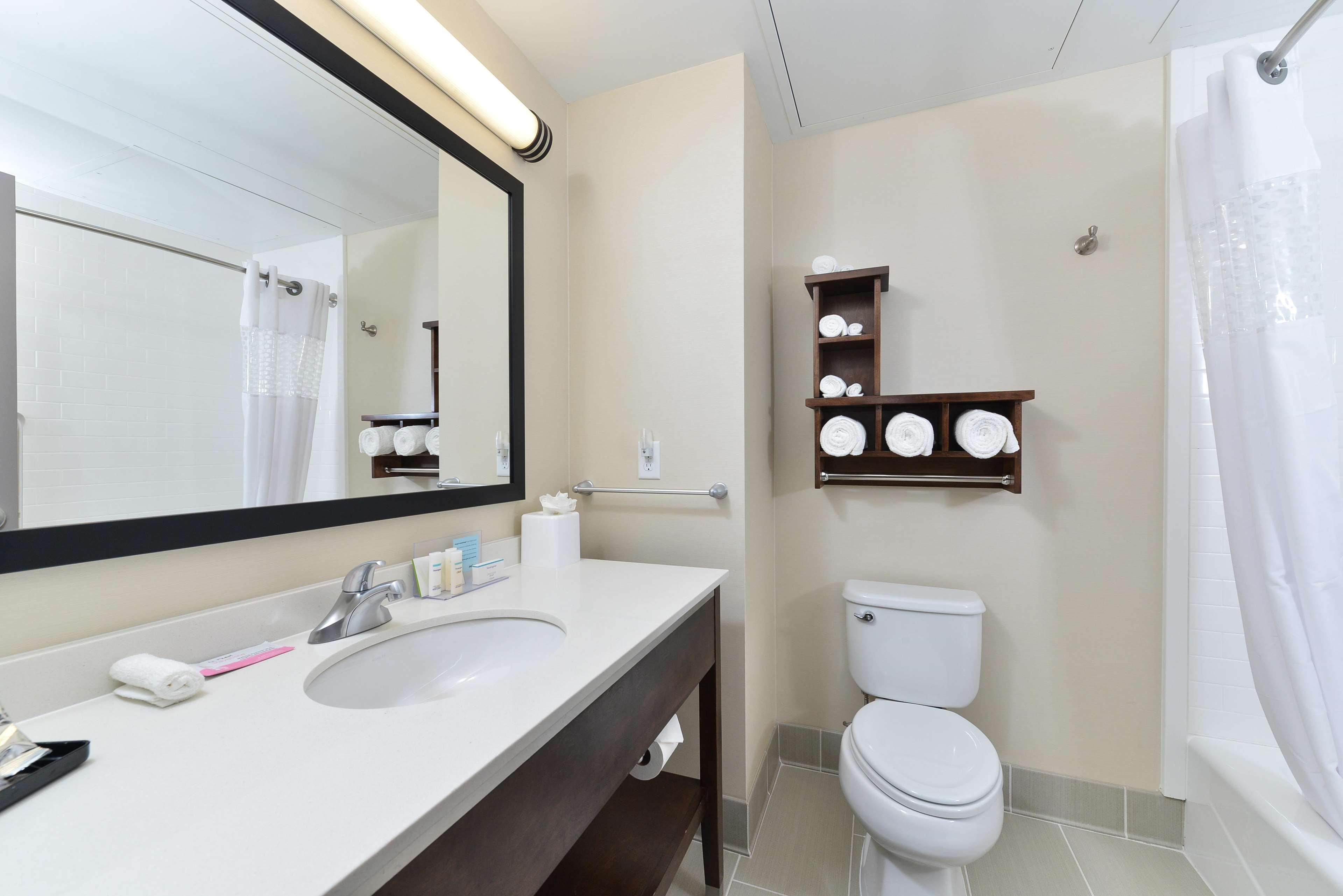 Hampton Inn & Suites Des Moines Downtown Εξωτερικό φωτογραφία