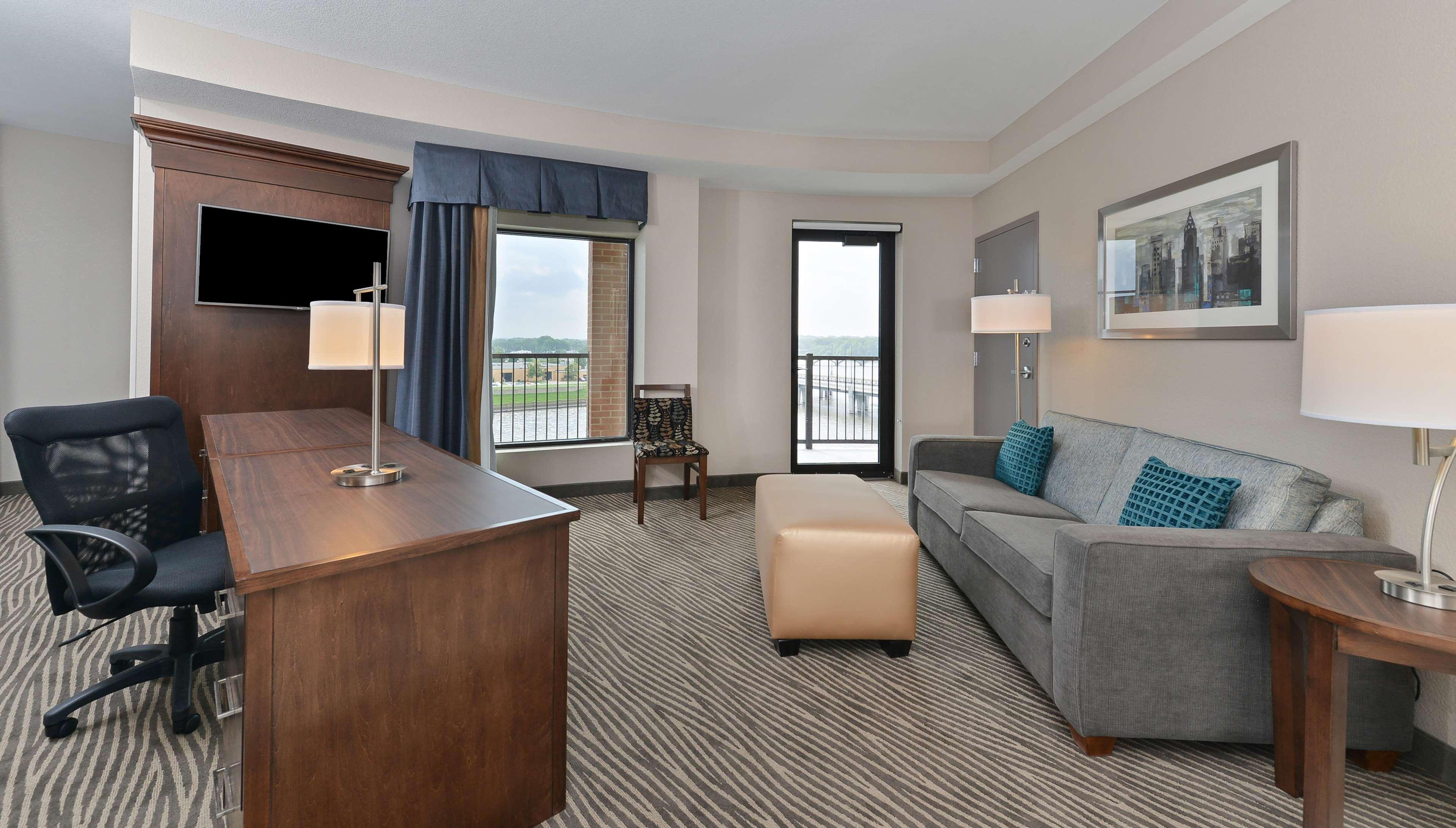 Hampton Inn & Suites Des Moines Downtown Εξωτερικό φωτογραφία