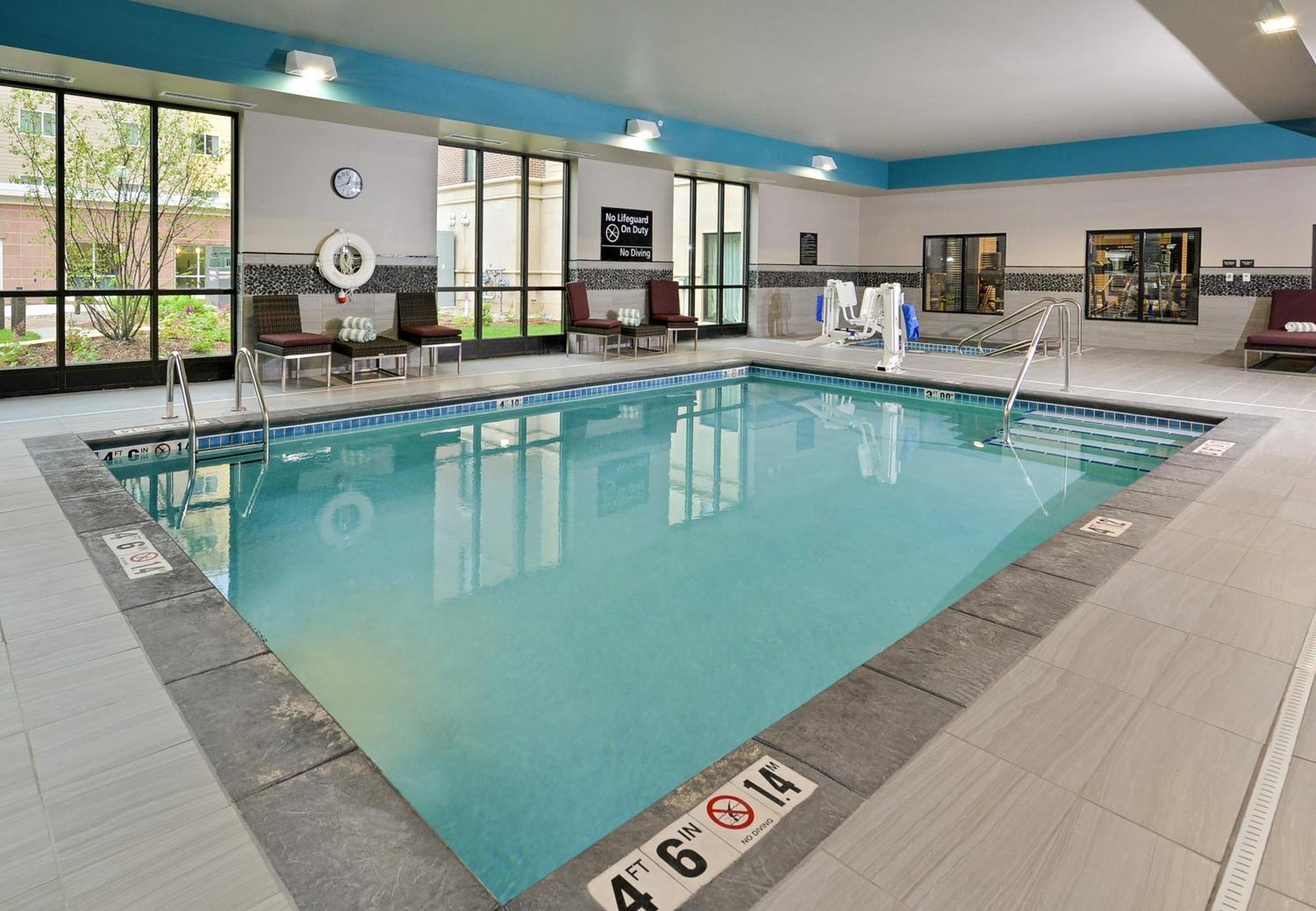 Hampton Inn & Suites Des Moines Downtown Εξωτερικό φωτογραφία