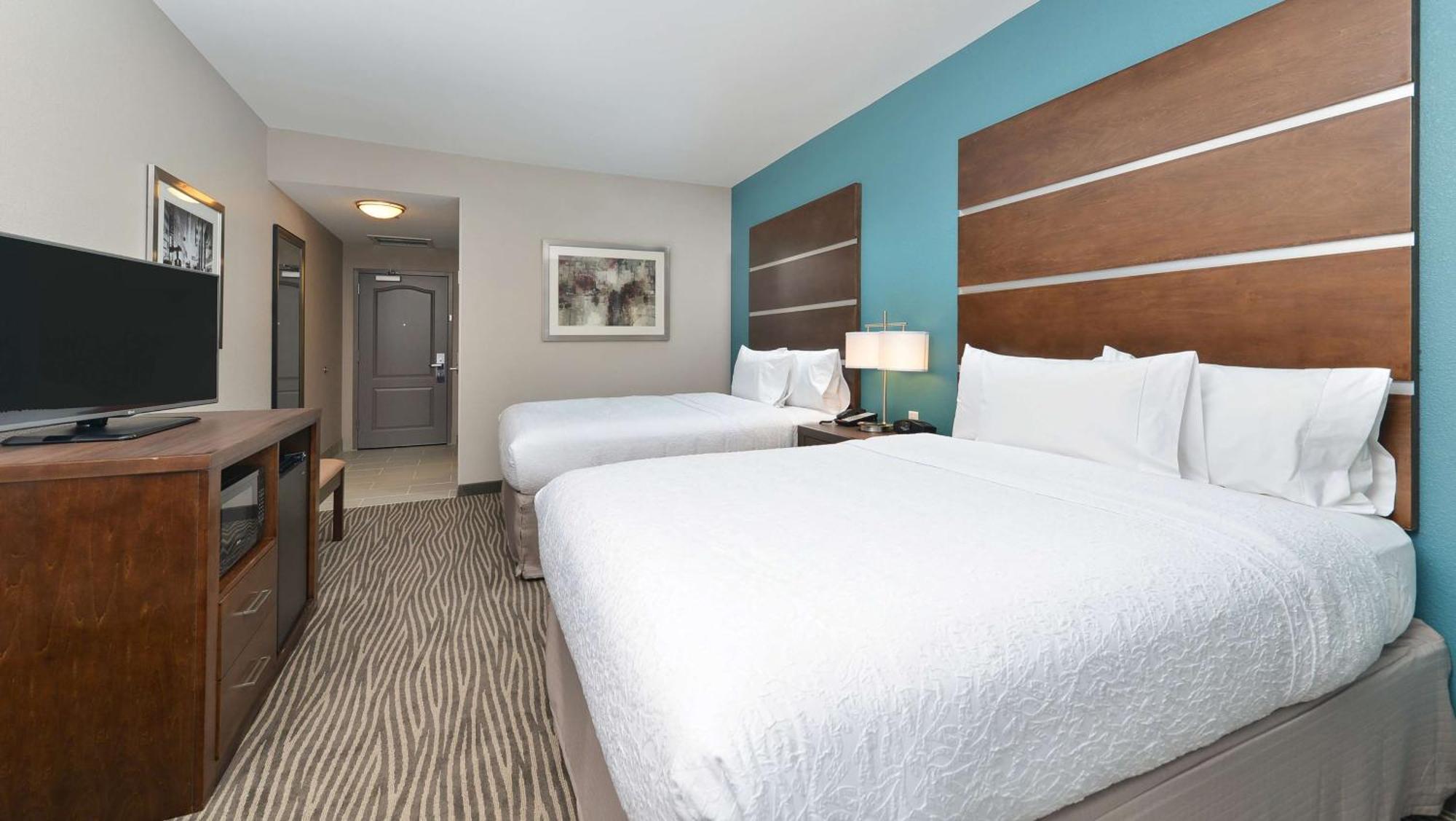 Hampton Inn & Suites Des Moines Downtown Εξωτερικό φωτογραφία