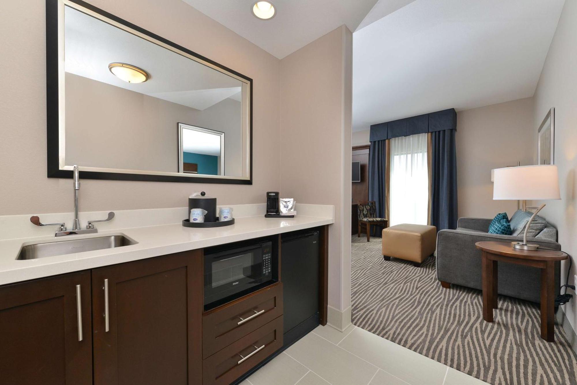 Hampton Inn & Suites Des Moines Downtown Εξωτερικό φωτογραφία